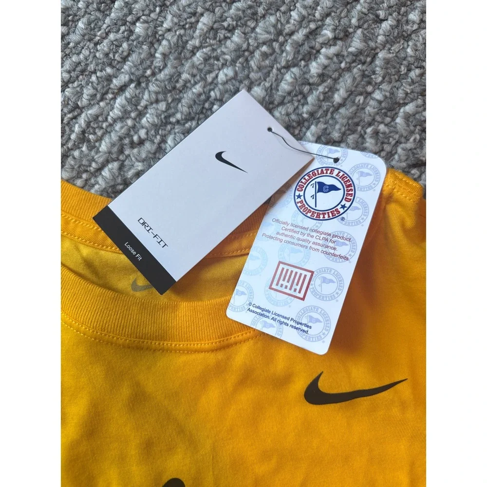 Nike Iowa Hawkeyes Dri-FIT Crop Top Yellow Black Short Sleeve Womens Large NWT
